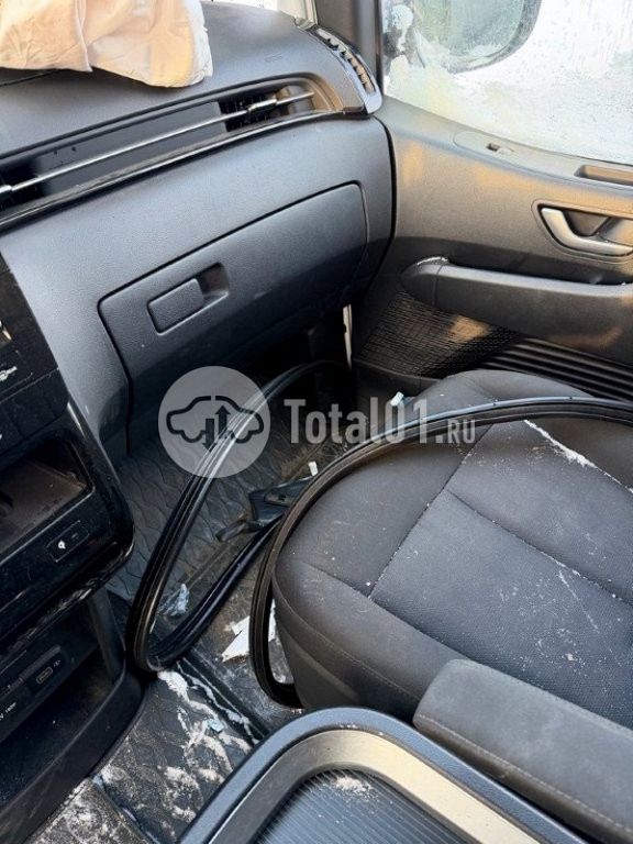 Фото Hyundai STARIA 250