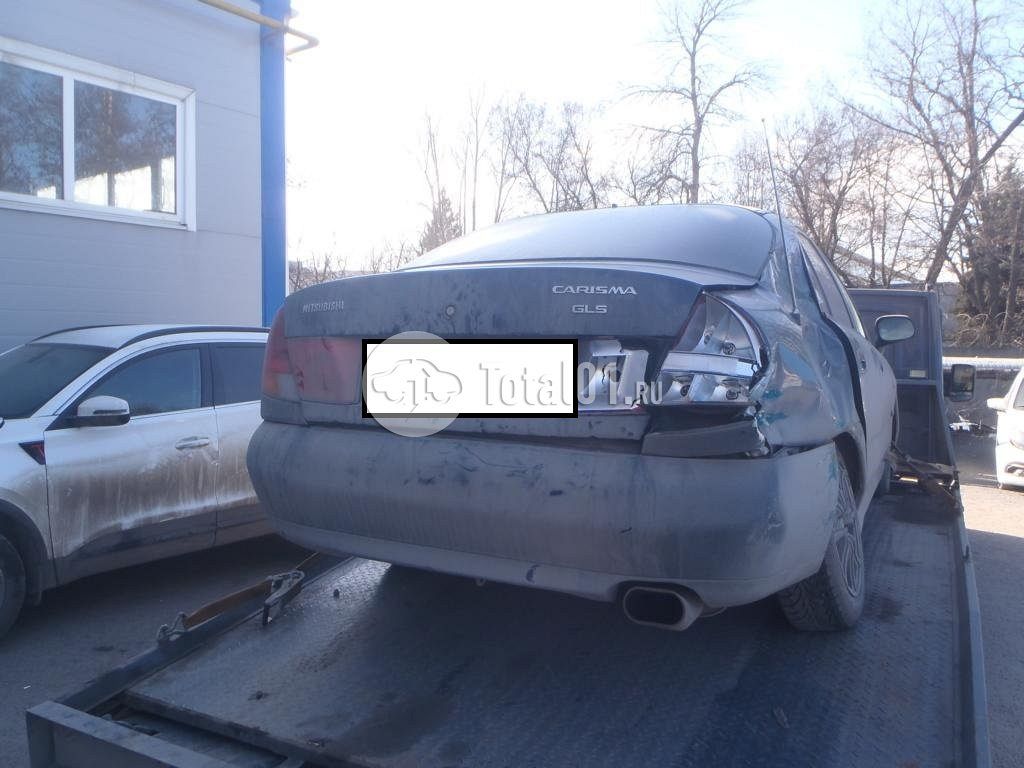 Фото Mitsubishi Carisma 6