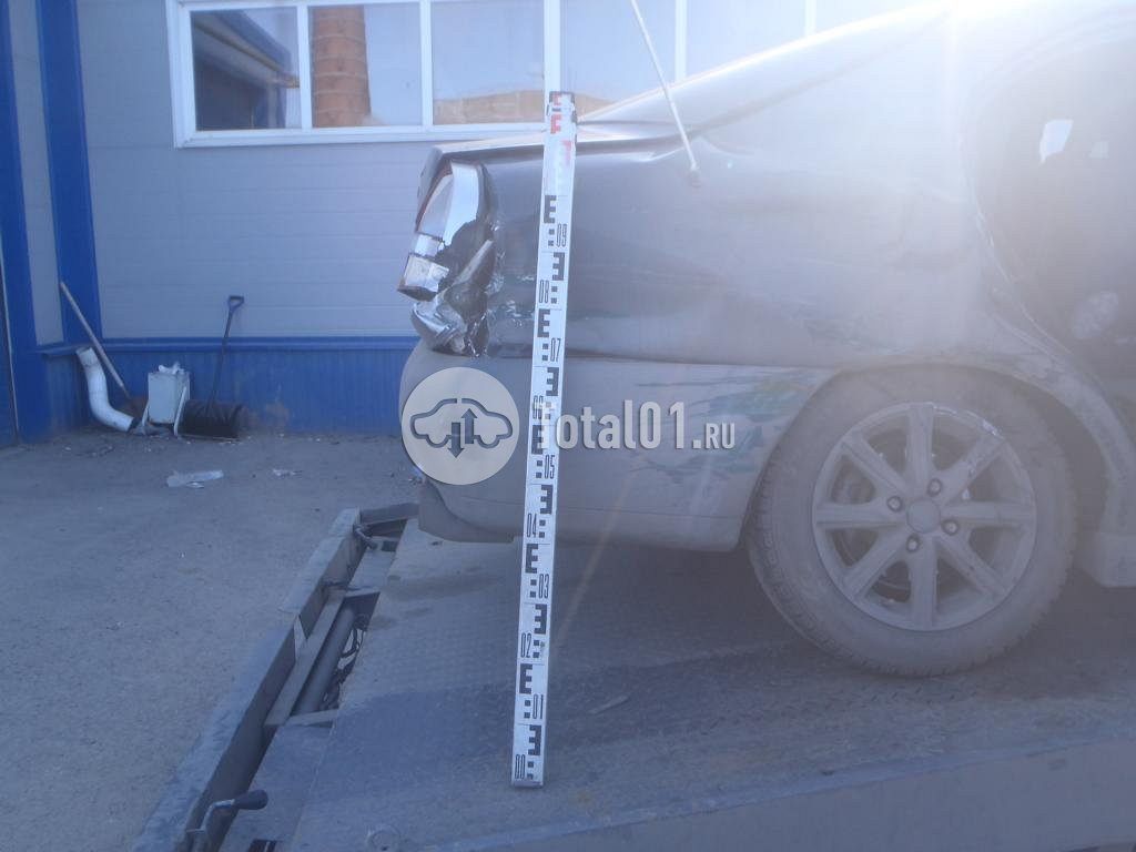 Фото Mitsubishi Carisma 16