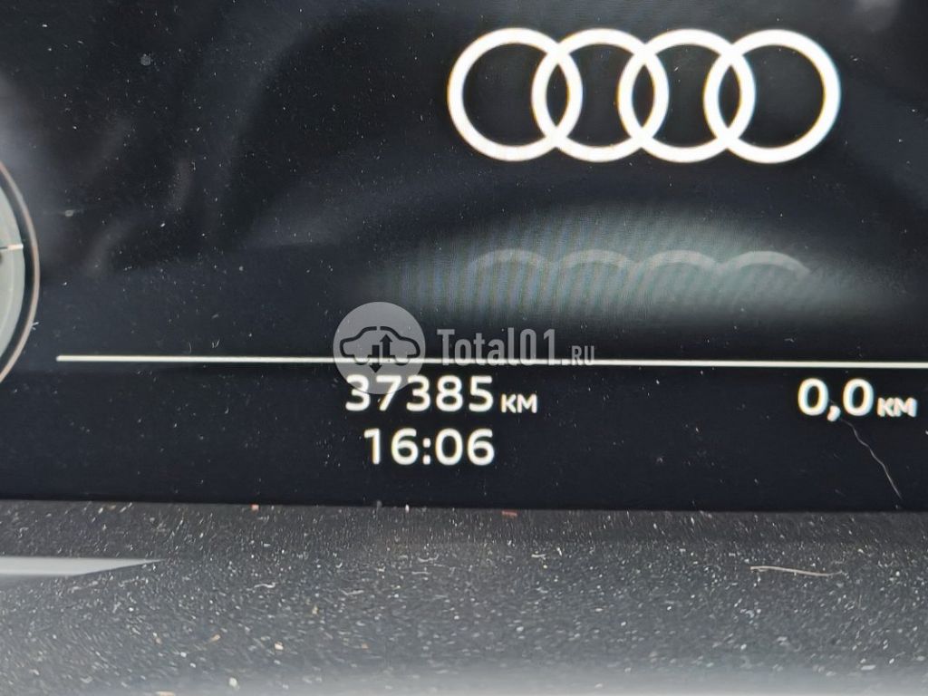 Фото Audi Q7 10