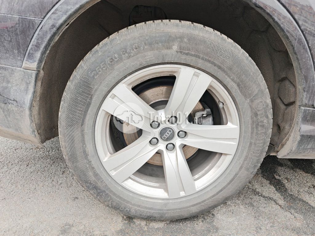 Фото Audi Q7 16
