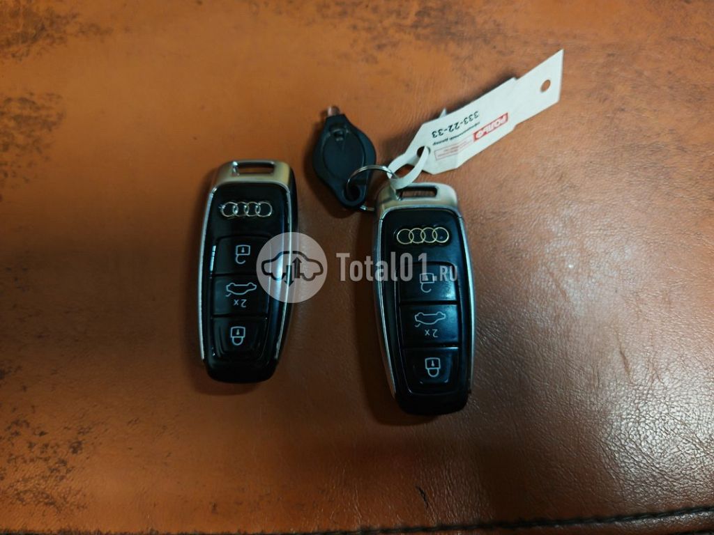 Фото Audi Q7 38