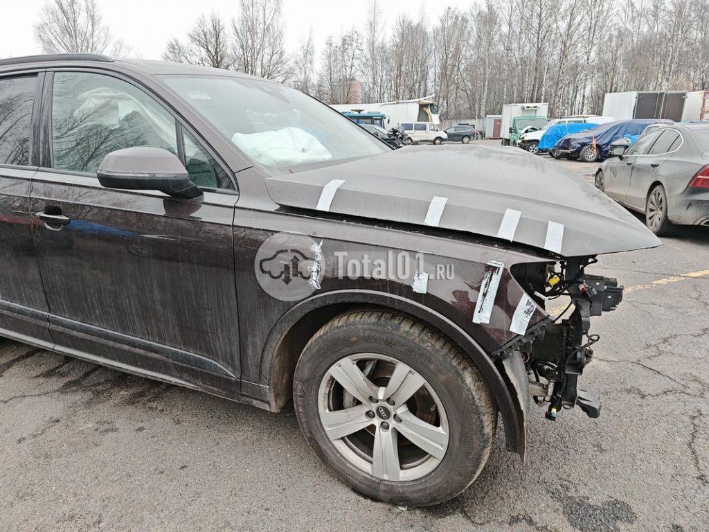 Фото Audi Q7 42