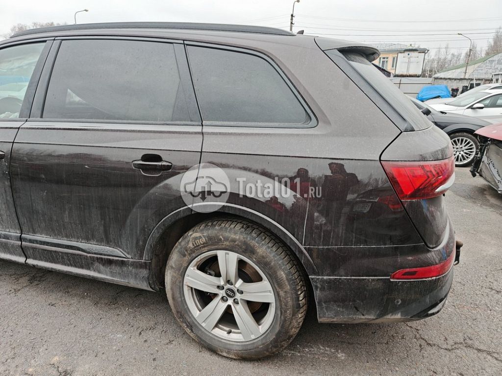 Фото Audi Q7 58
