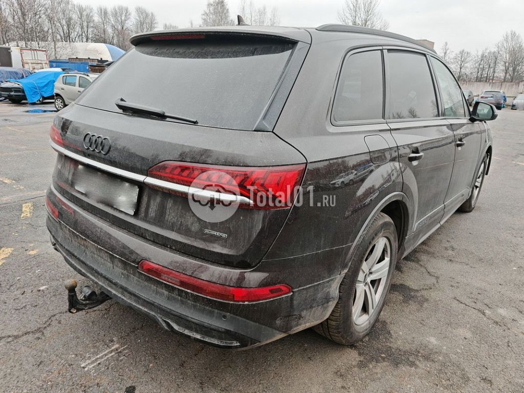 Фото Audi Q7 98