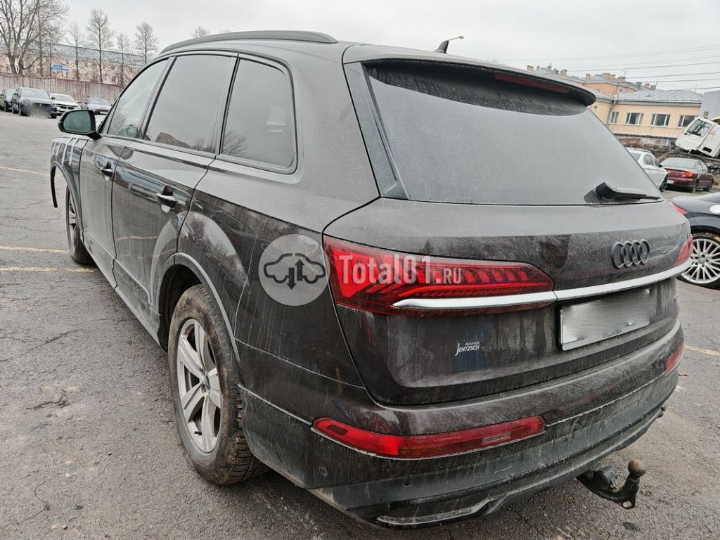Фото Audi Q7 142