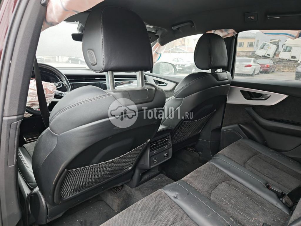 Фото Audi Q7 148