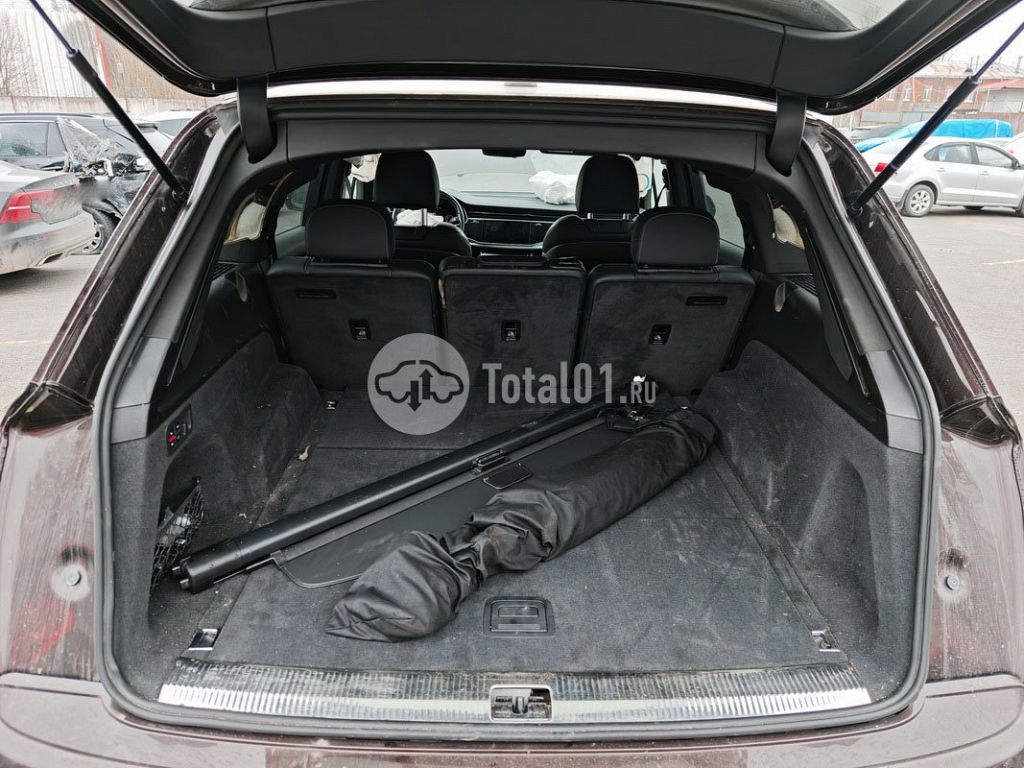 Фото Audi Q7 168
