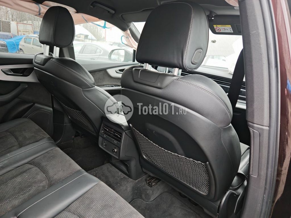 Фото Audi Q7 194