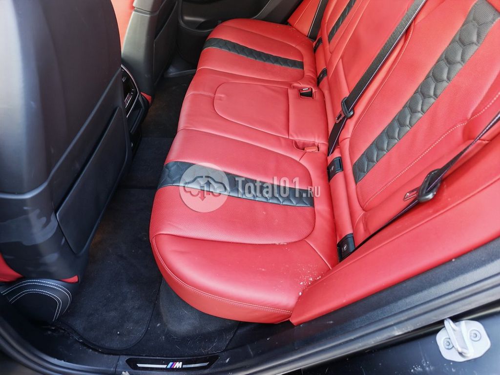 Фото BMW X5 M 128