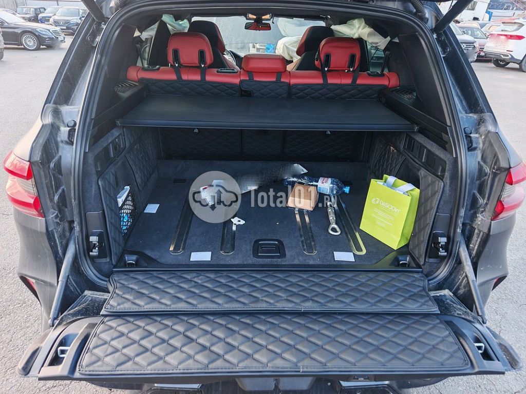 Фото BMW X5 M 140