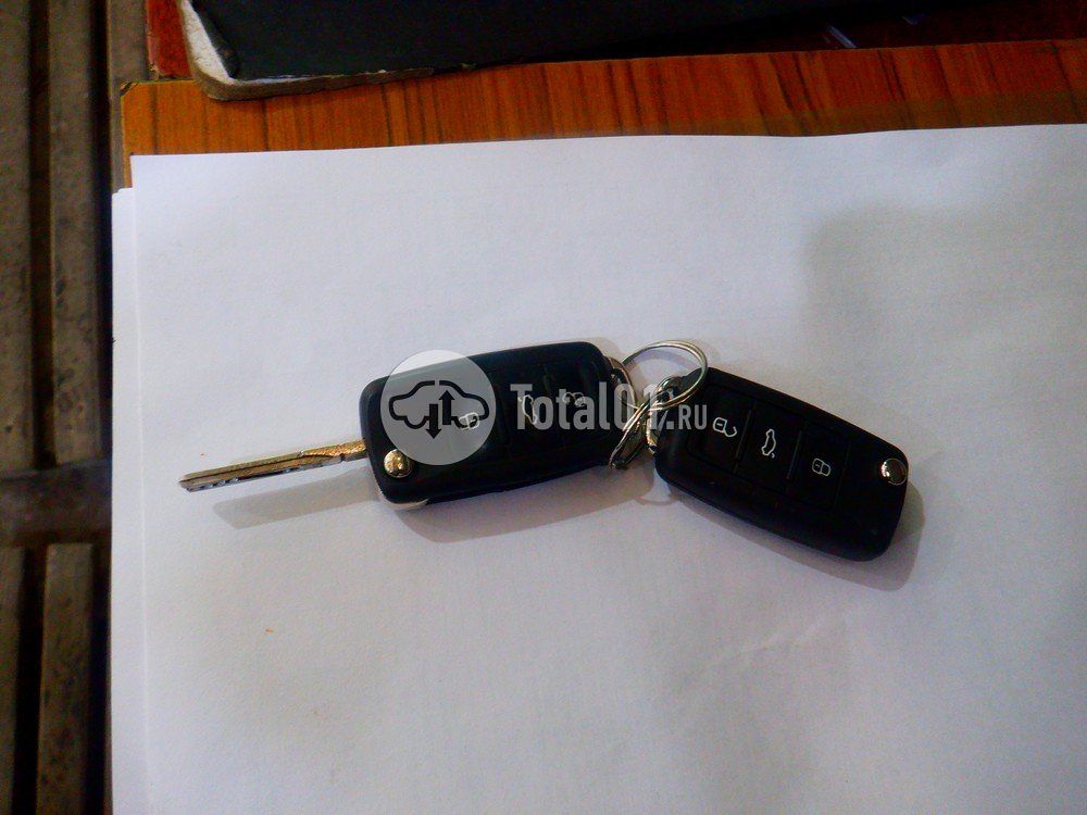 Фото Volkswagen Polo 18
