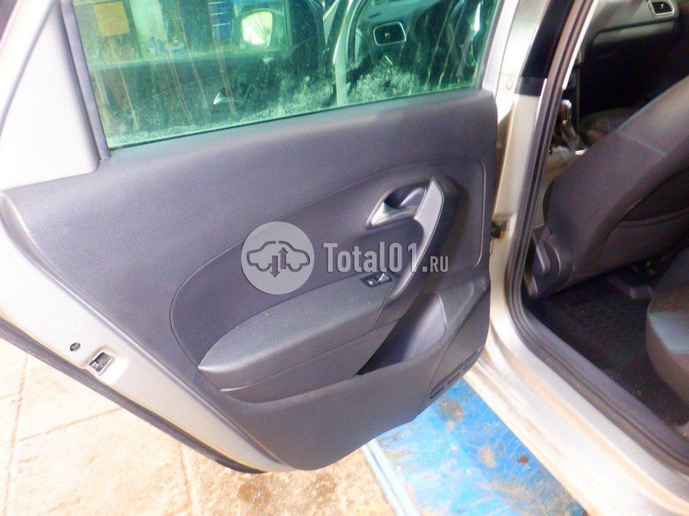 Фото Volkswagen Polo 40