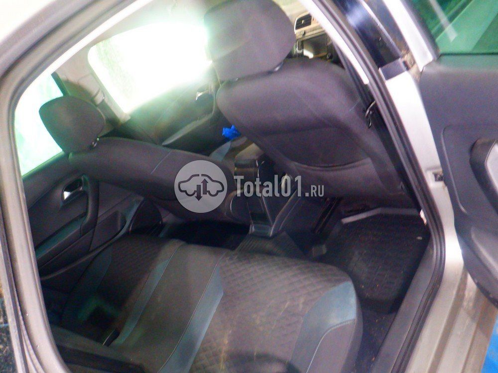 Фото Volkswagen Polo 68