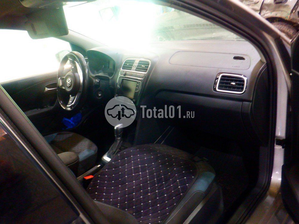 Фото Volkswagen Polo 78