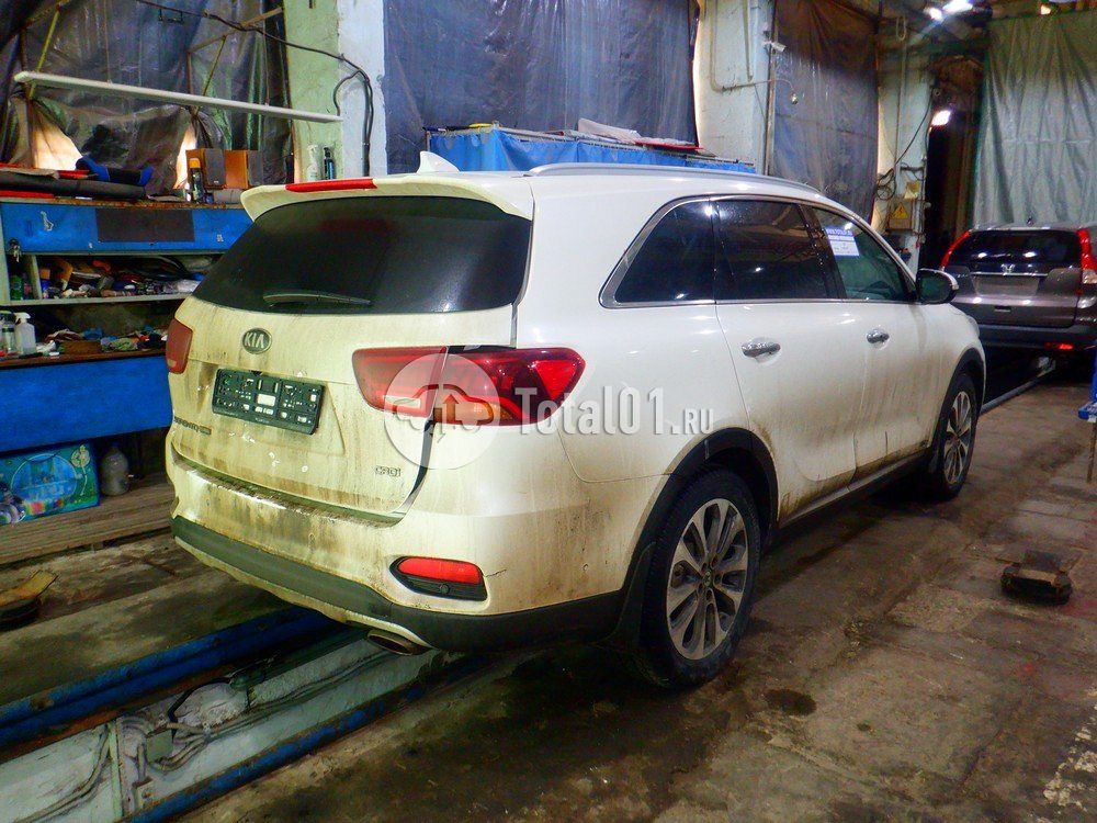 Фото KIA Sorento 12