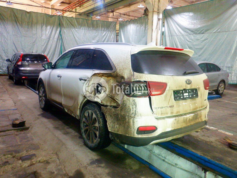 Фото KIA Sorento 14