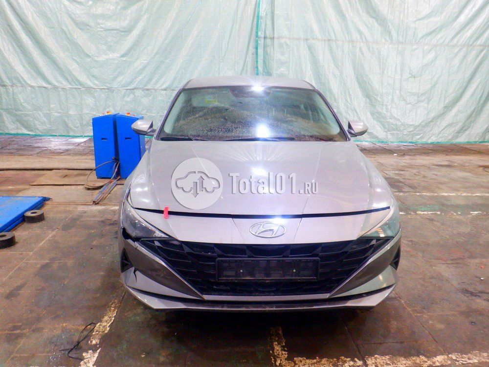 Фото Hyundai Elantra 4