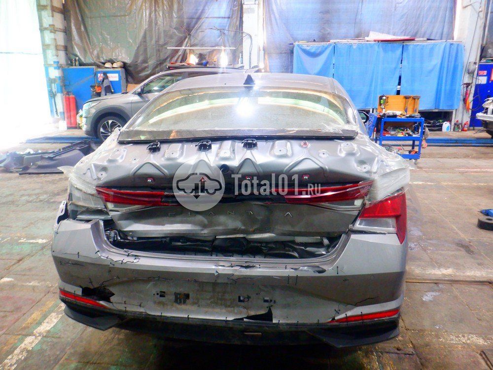 Фото Hyundai Elantra 12