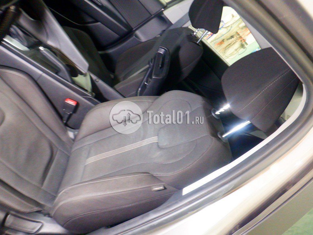 Фото Hyundai Elantra 42