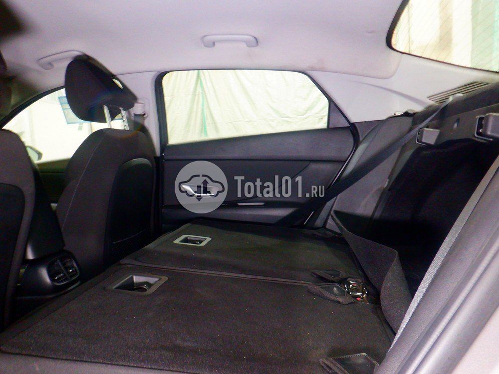 Фото Hyundai Elantra 54