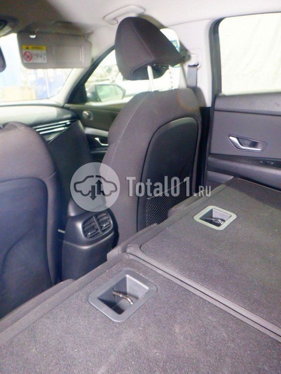 Фото Hyundai Elantra 60