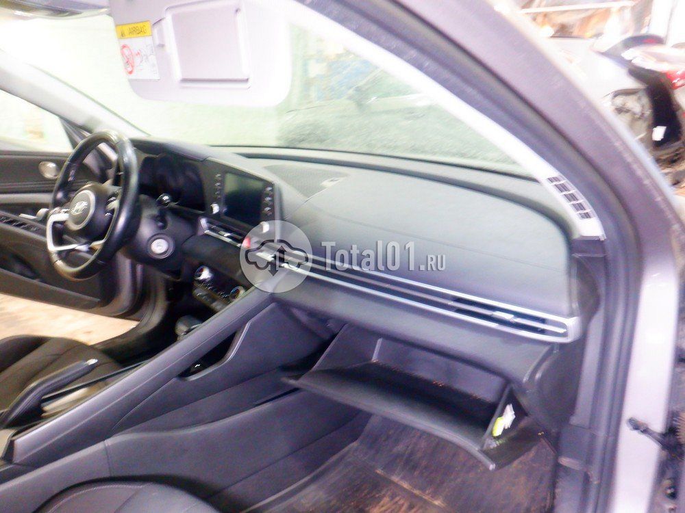 Фото Hyundai Elantra 100