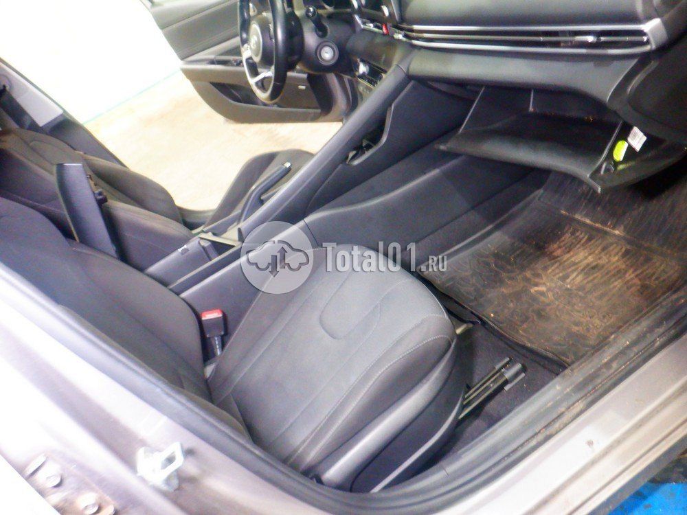 Фото Hyundai Elantra 106