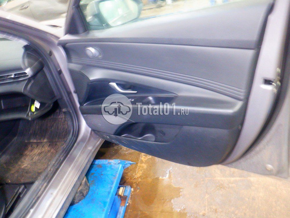 Фото Hyundai Elantra 108