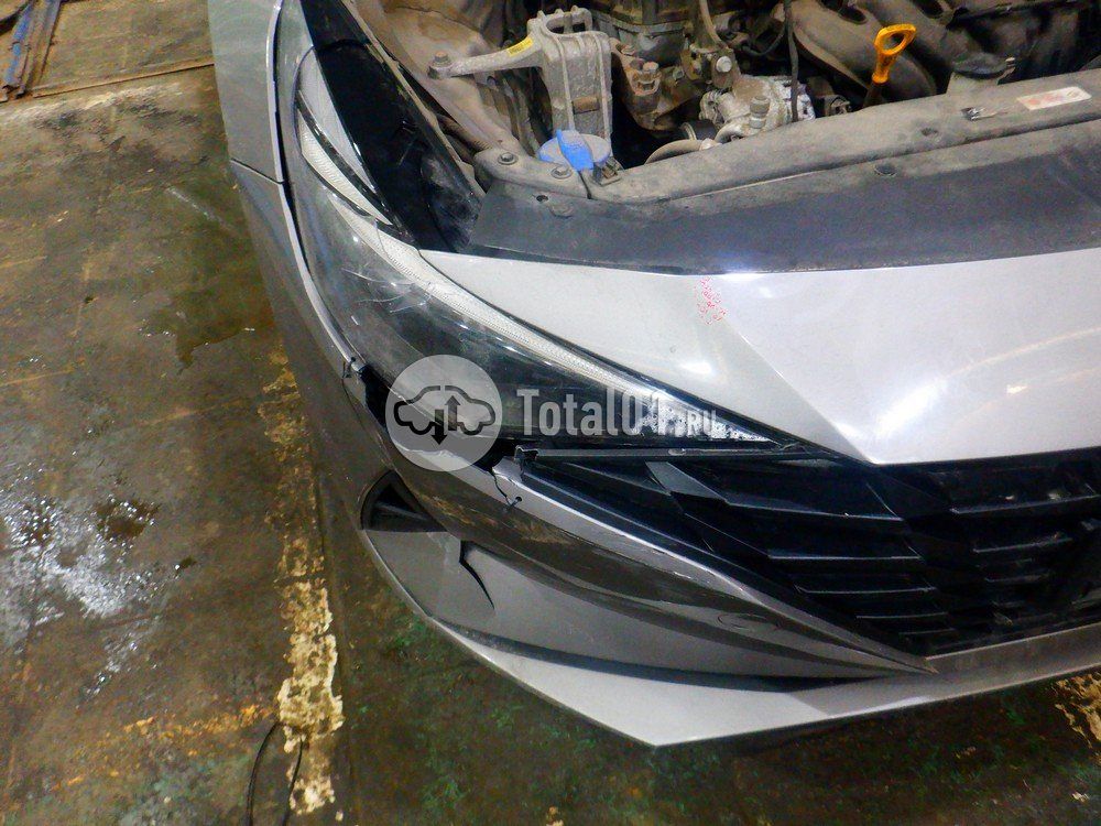 Фото Hyundai Elantra 140