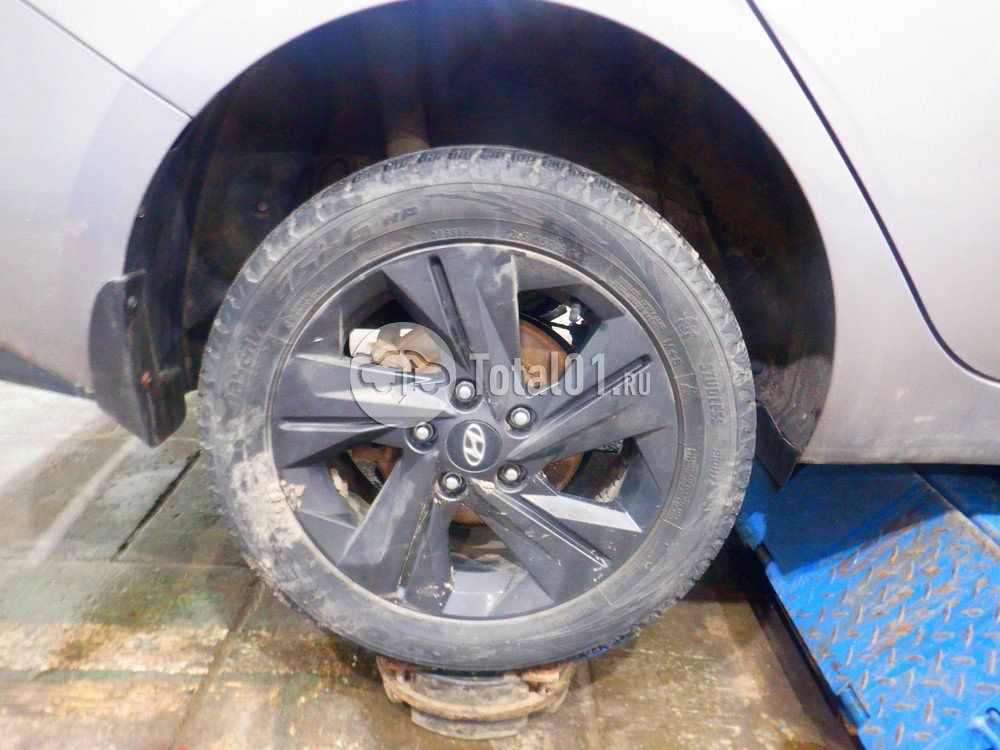 Фото Hyundai Elantra 180