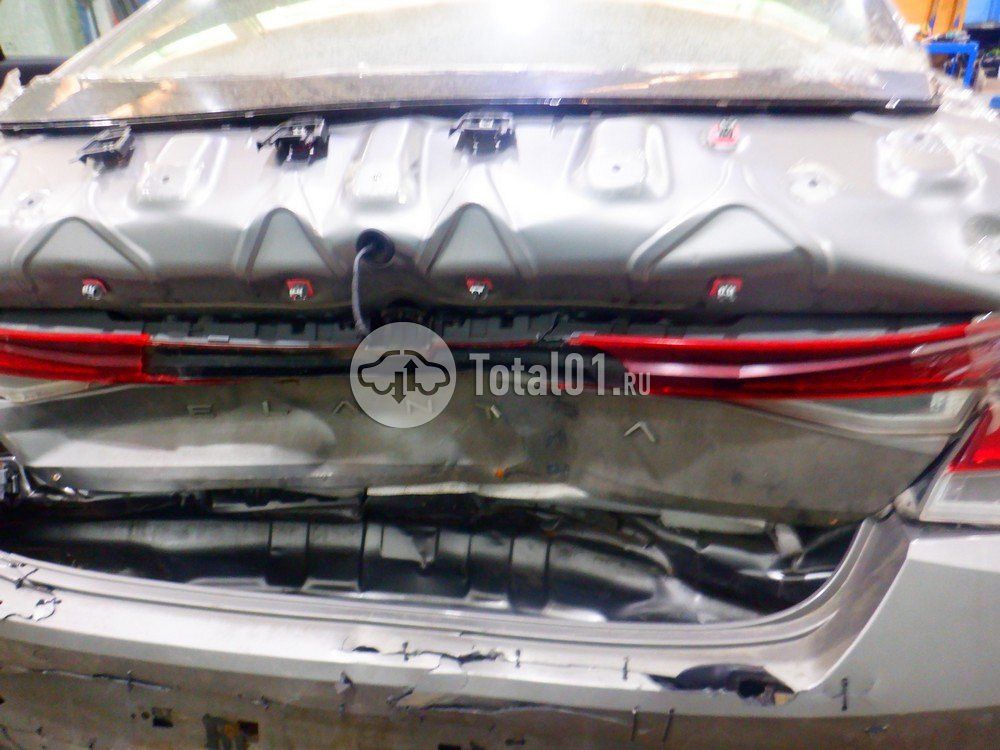 Фото Hyundai Elantra 190