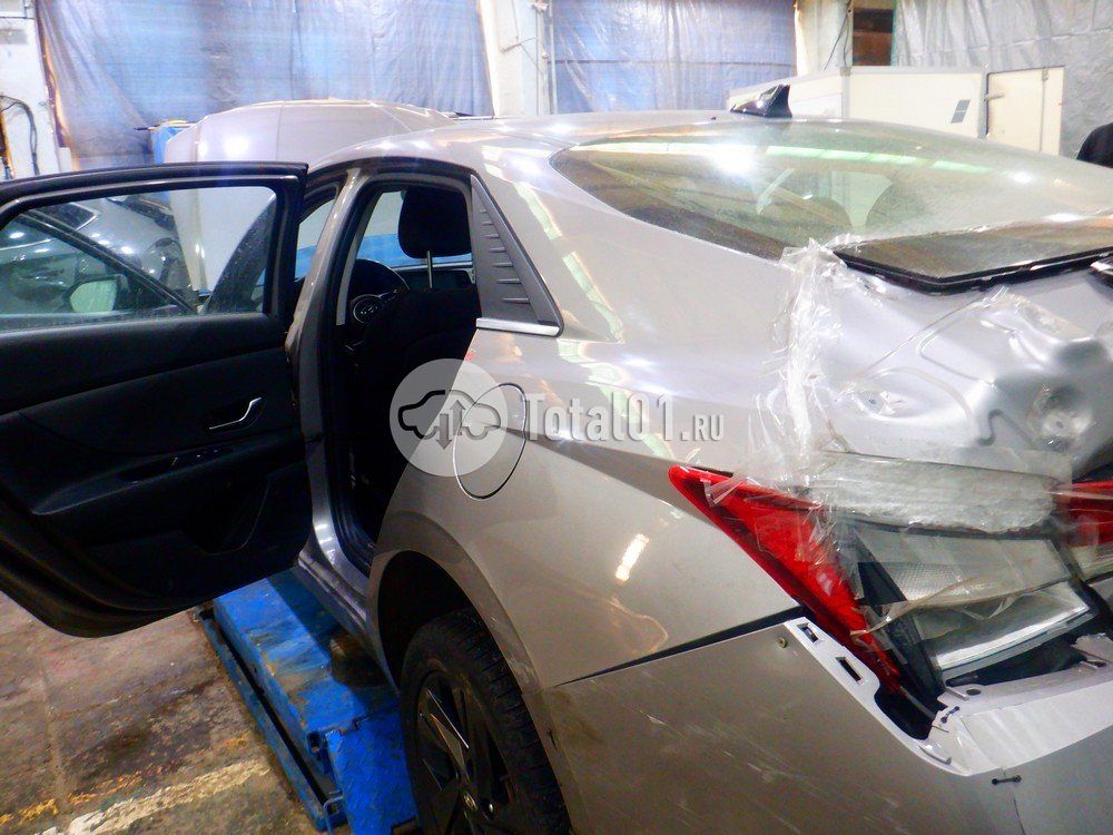 Фото Hyundai Elantra 200