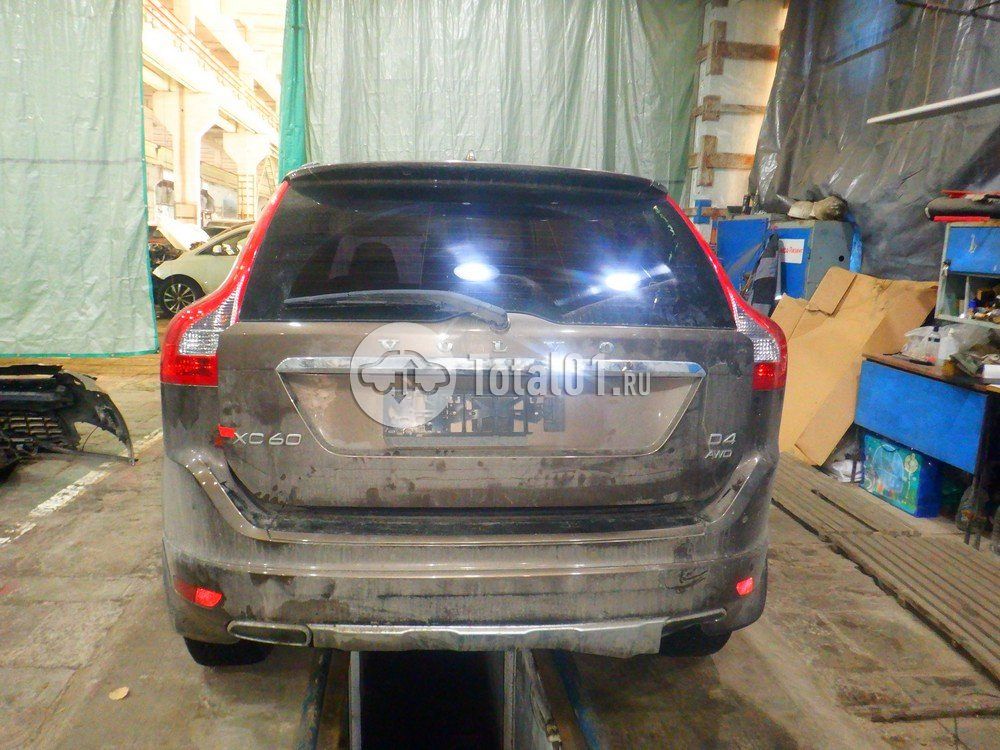 Фото Volvo XC60 10