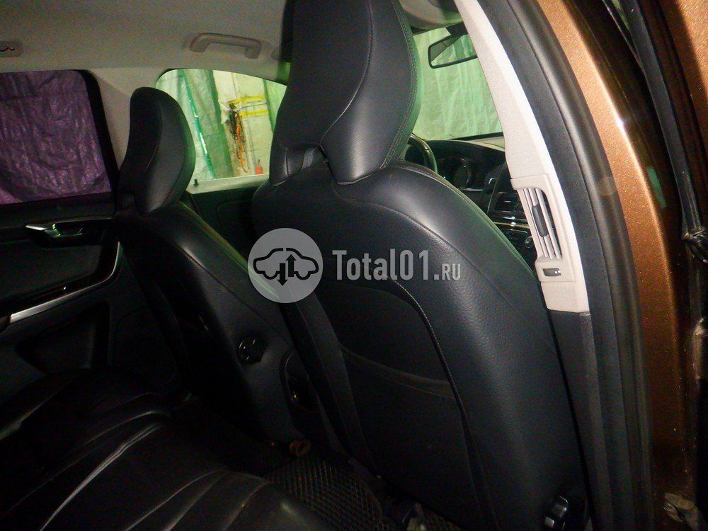 Фото Volvo XC60 100