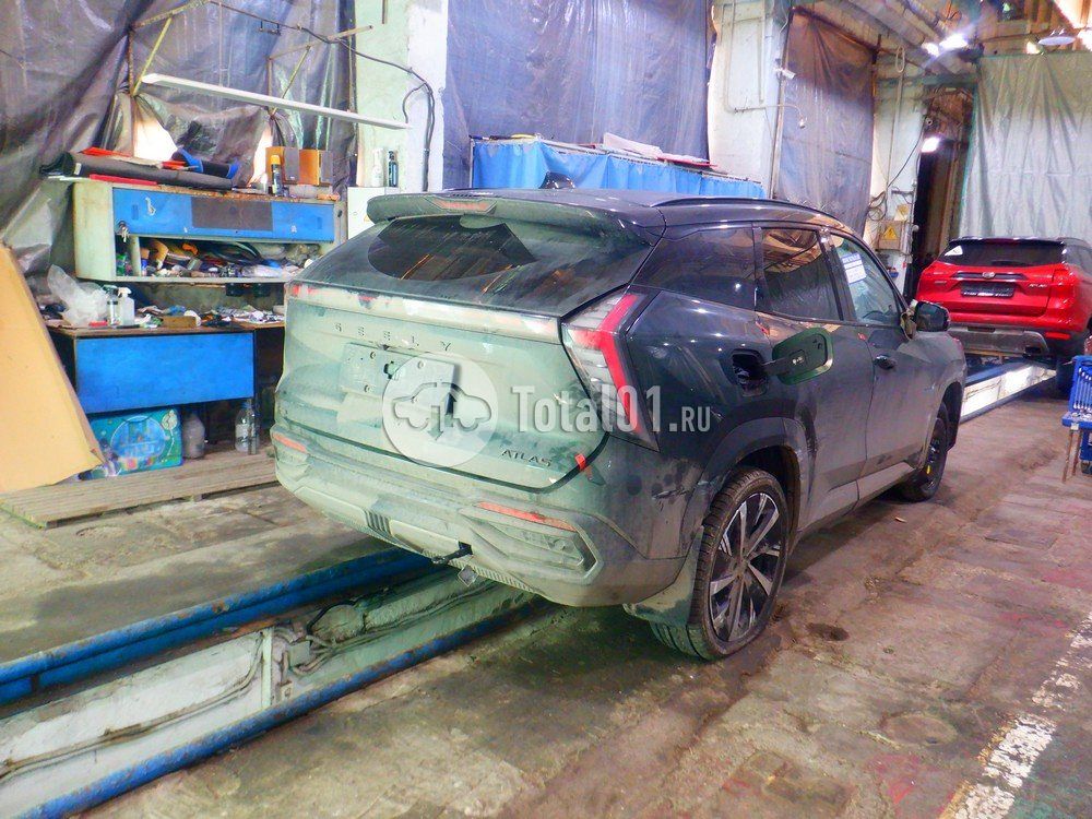 Фото Geely Atlas 12