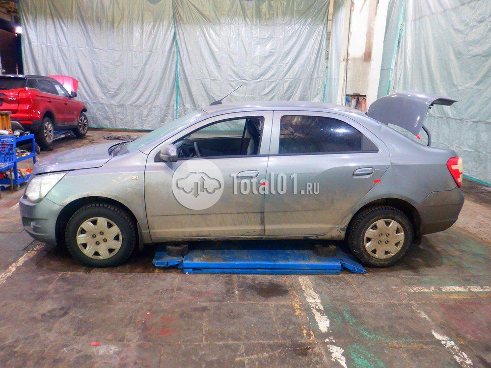 Фото Chevrolet Cobalt 8