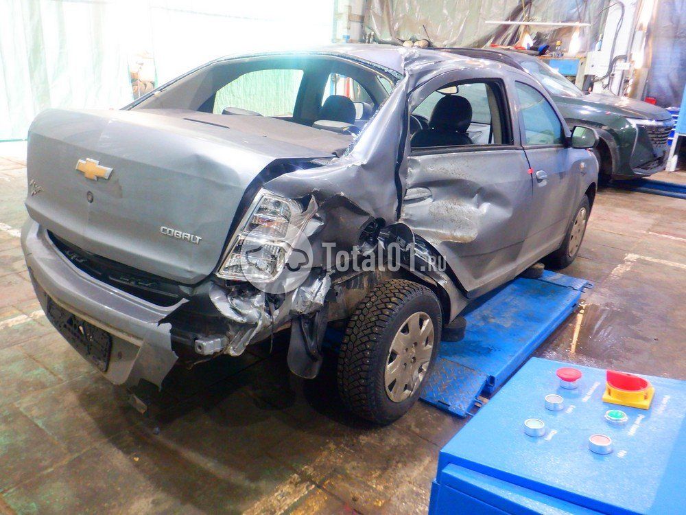 Фото Chevrolet Cobalt 14