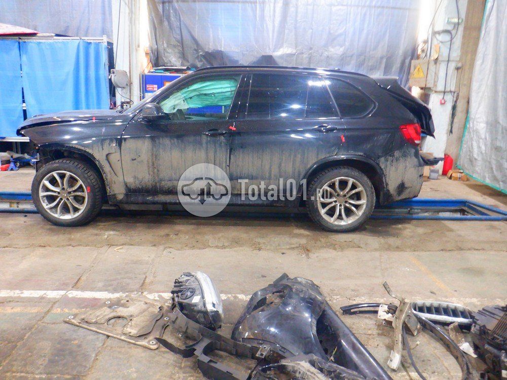 Фото BMW X5 8