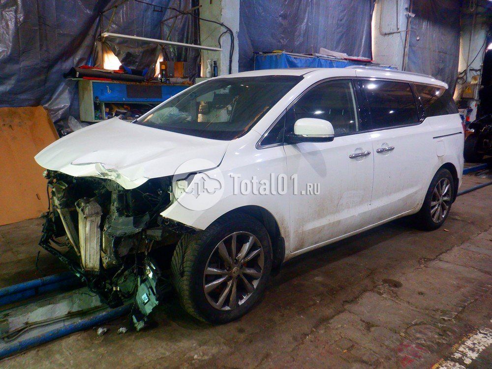 Фото KIA Carnival 2