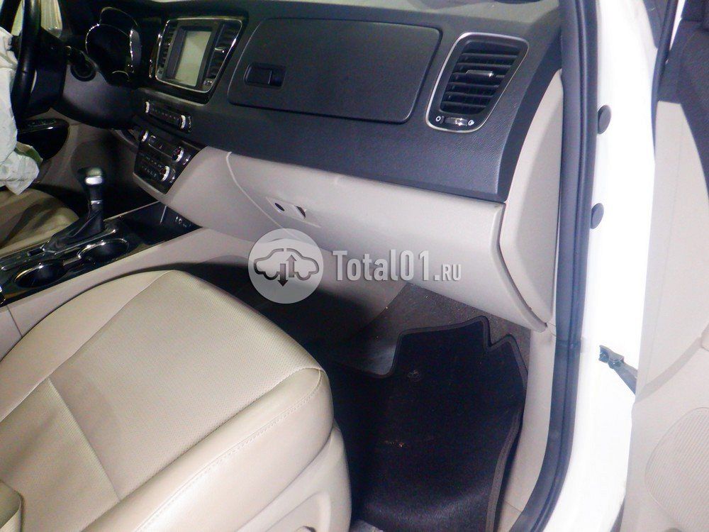 Фото KIA Carnival 24