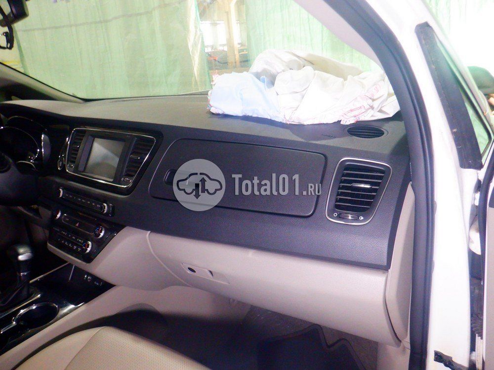 Фото KIA Carnival 34