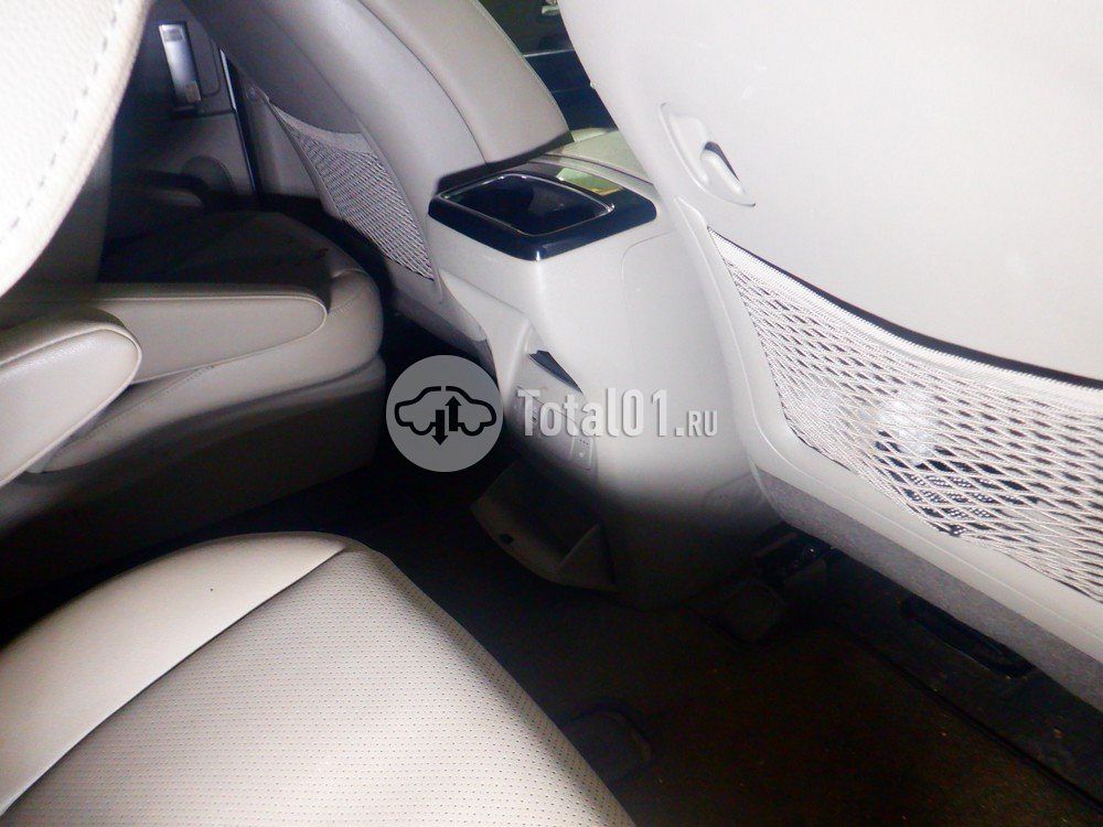 Фото KIA Carnival 58