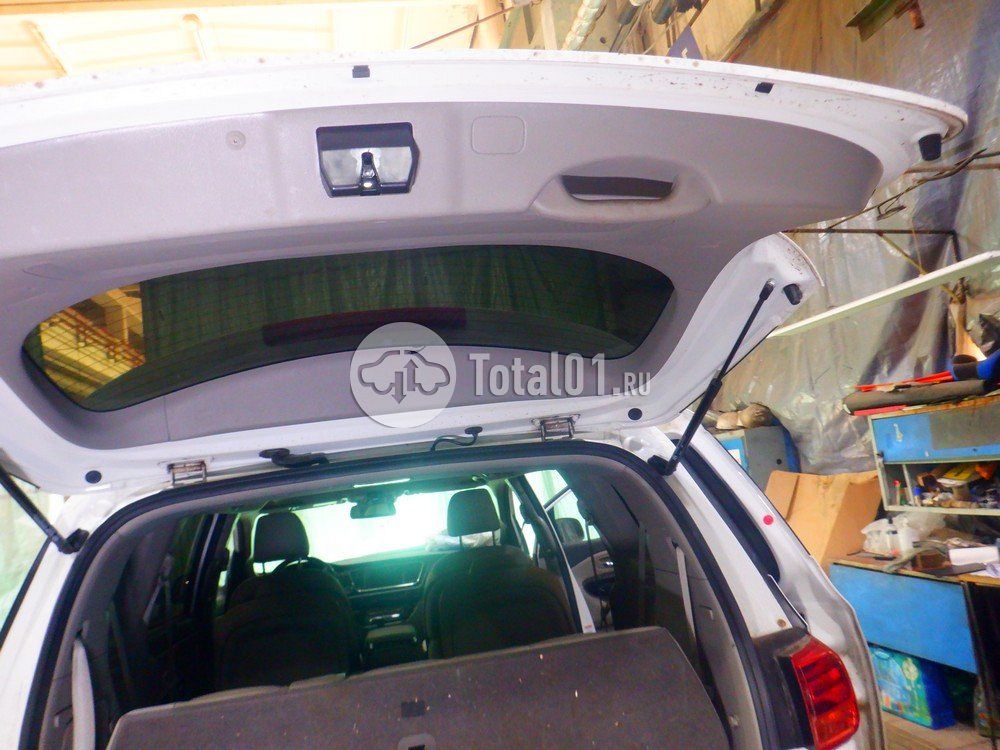 Фото KIA Carnival 78