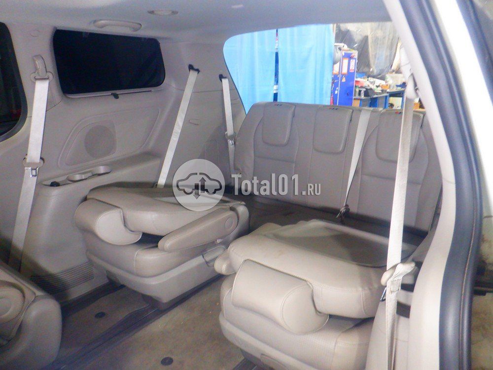 Фото KIA Carnival 82