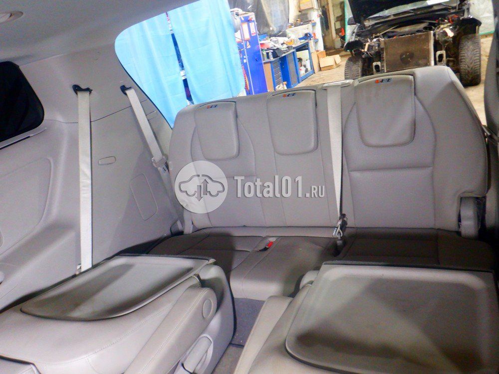 Фото KIA Carnival 84