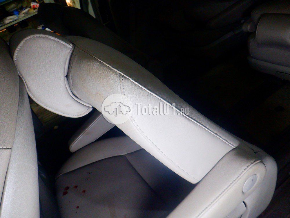 Фото KIA Carnival 96