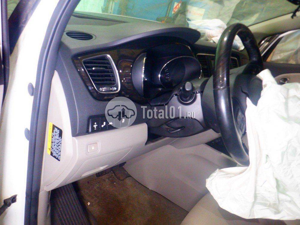Фото KIA Carnival 116