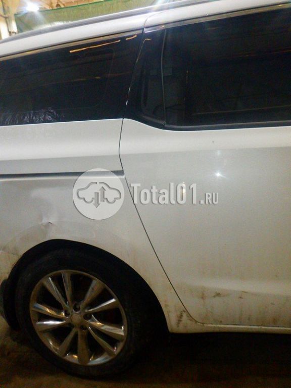 Фото KIA Carnival 212