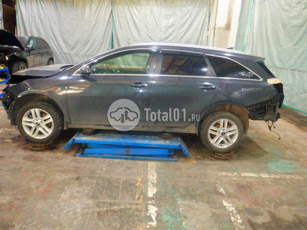Фото KIA cee\'d 8